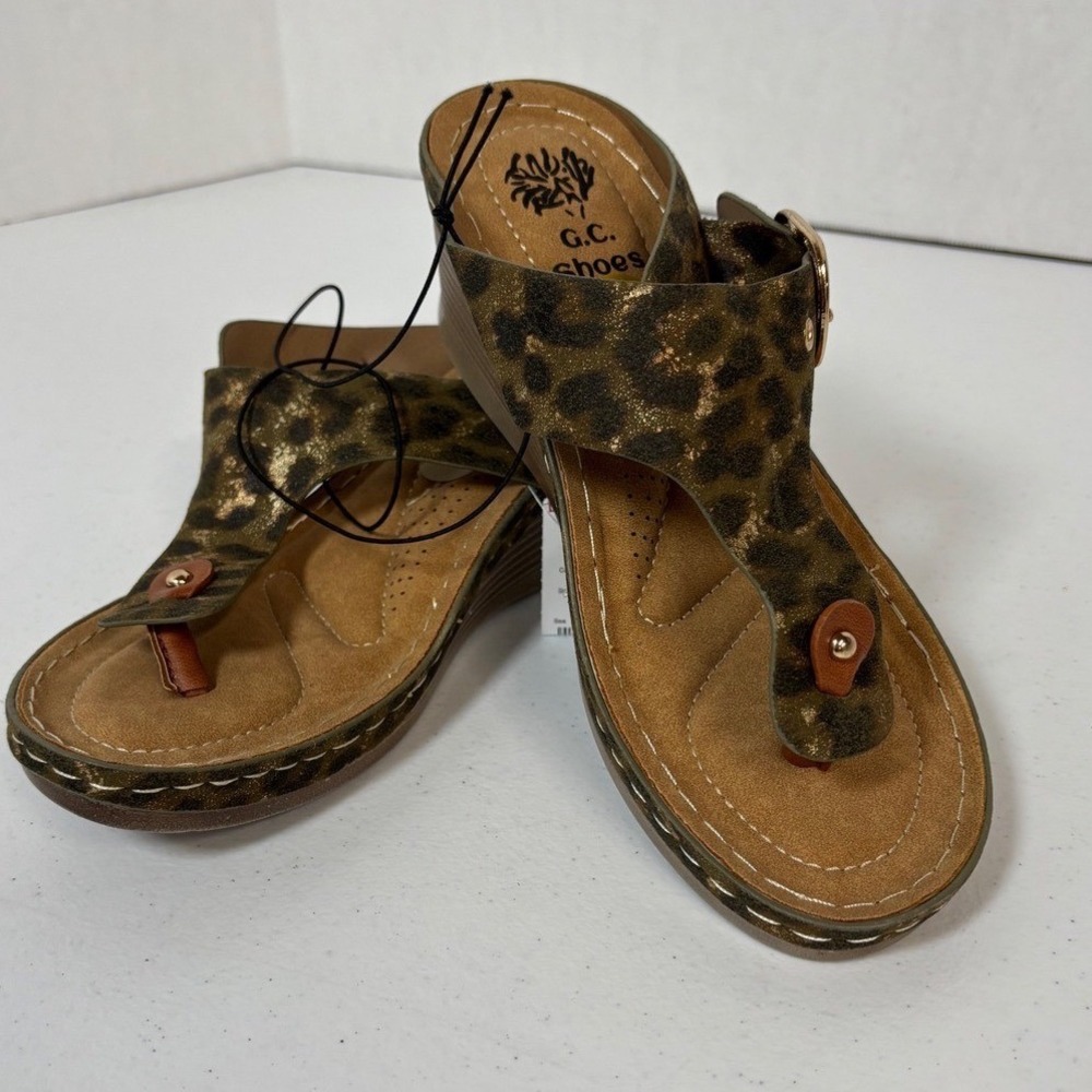 GC Shoes Ava Womens Wedge Sandals Metallic Leopard Print Size 8 NEW